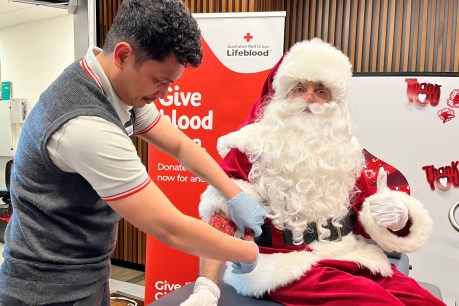 ‘Perfect gift’: Thousands wanted in Xmas blood push
