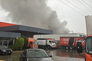 Recycling factory fire sends smoke across Melbourne