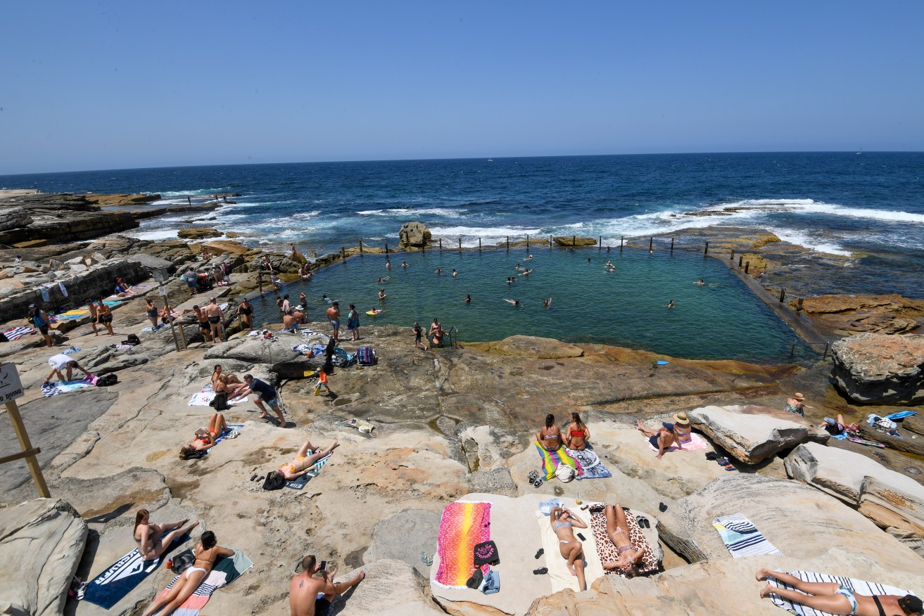 Temperatures have soared in parts of the country, as NSW, SA and Qld sweltered through heatwaves. 