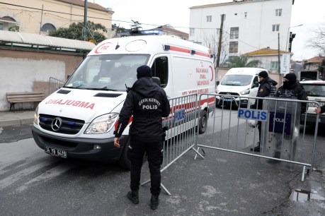 Armed man takes factory staff hostage in Turkey