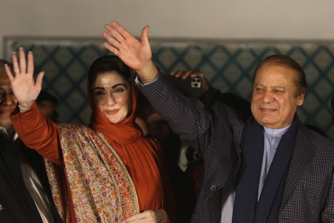 Nawaz Sharif has told supporters it is his party's duty to bring Pakistan "out of the whirlpool".