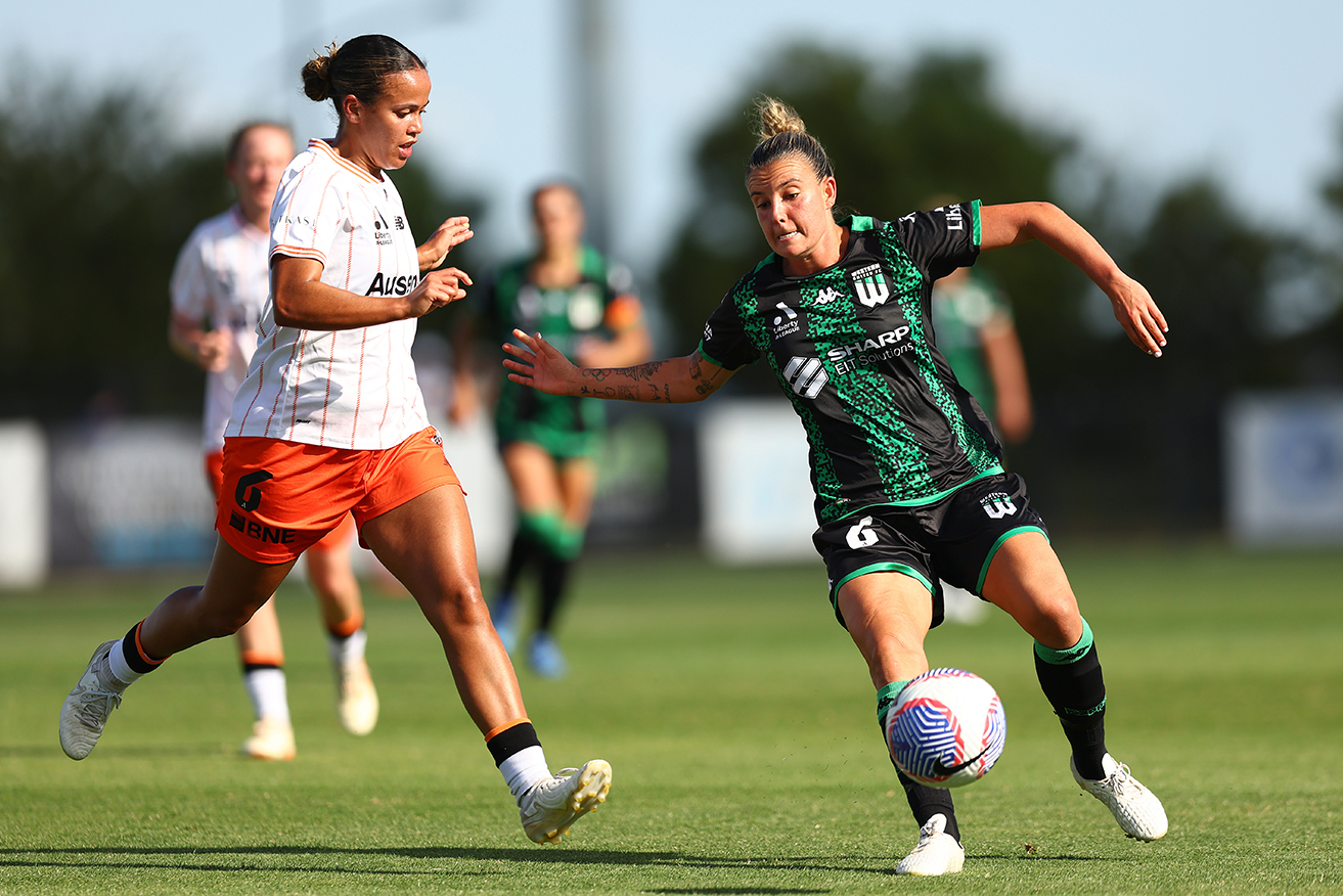 Chloe Logarzo's double has helped Western United to a 3-2 ALW win over Brisbane.