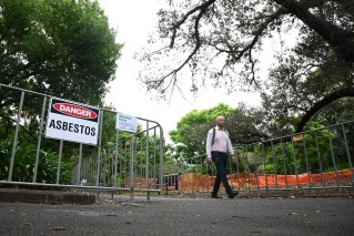 Seven schools prioritised for asbestos mulch tests