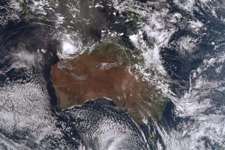 Lincoln tipped to strengthen into a cyclone