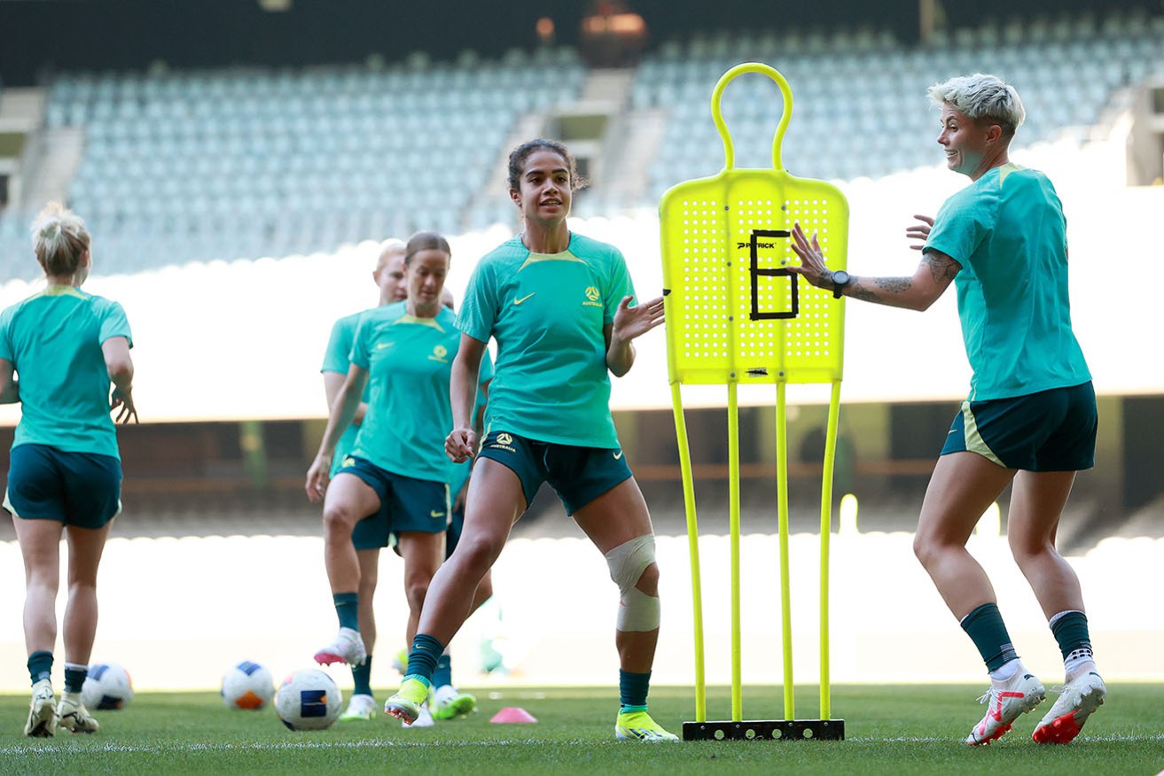 Mary Fowler and Michelle Heyman train at Marvel Stadium on Tuesday. 