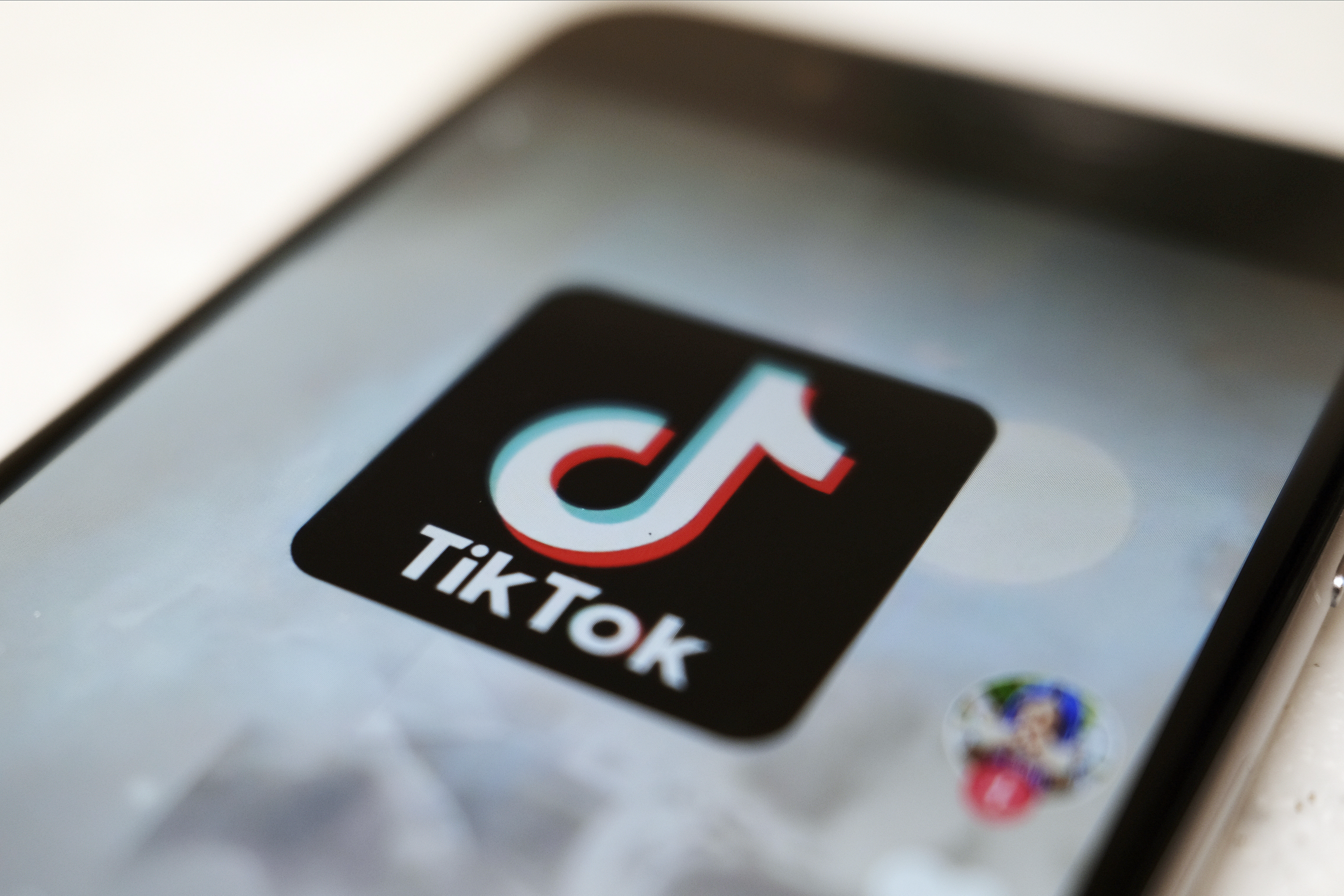 US Senate Passes Bill To Force TikTok Divestment Or Ban