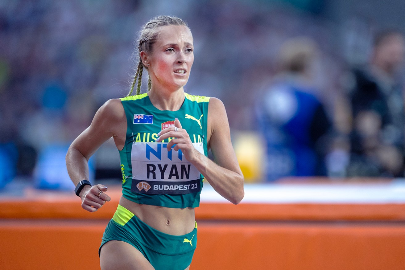Lauren Ryan is the new Australian 10,000m record holder.
