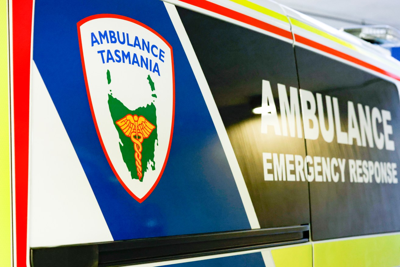 A man has drowned after experiencing difficulty while swimming at a beach in northwest Tasmania.