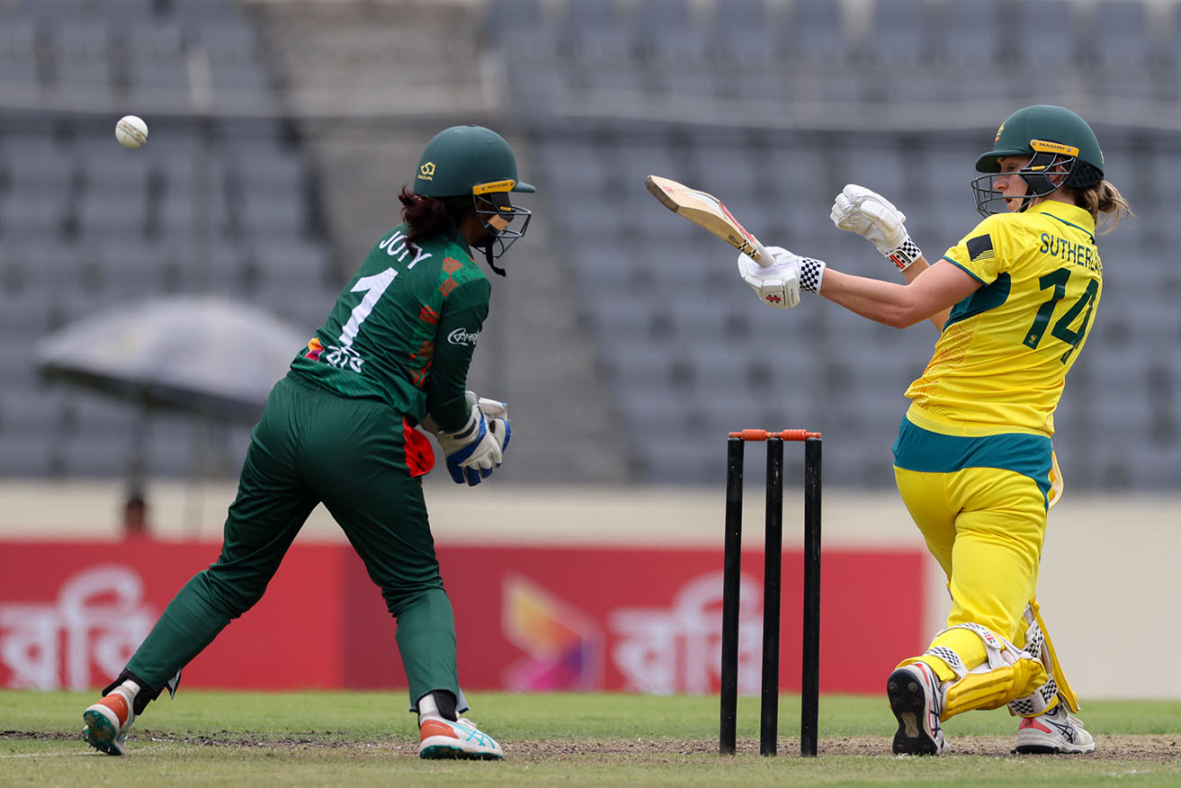 Annabel Sutherland hit an unbeaten half-century to help bat Australia to a win over Bangladesh.