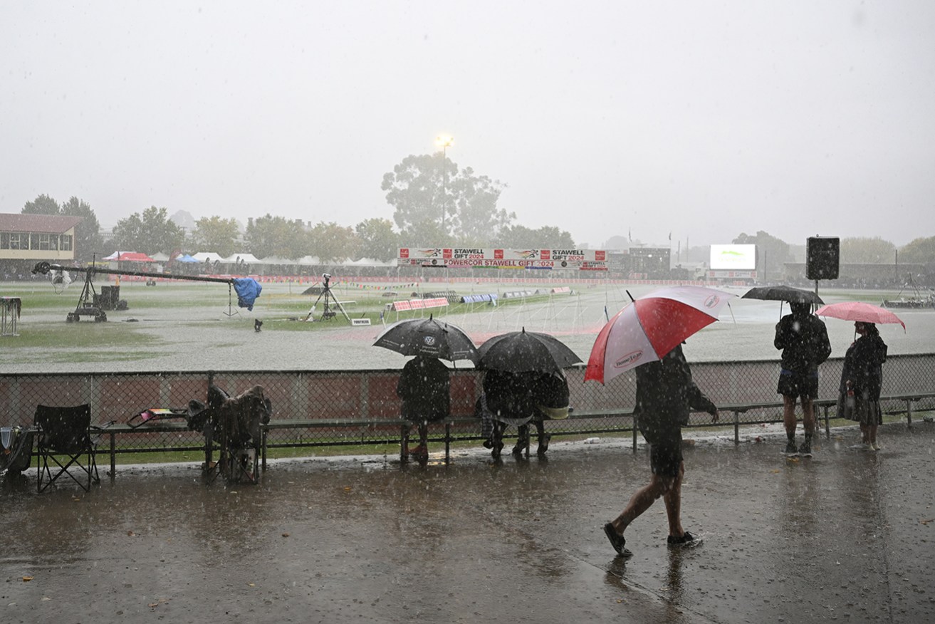 Wild weather caused delays and made running difficult at the Stawell Gift in Victoria. 