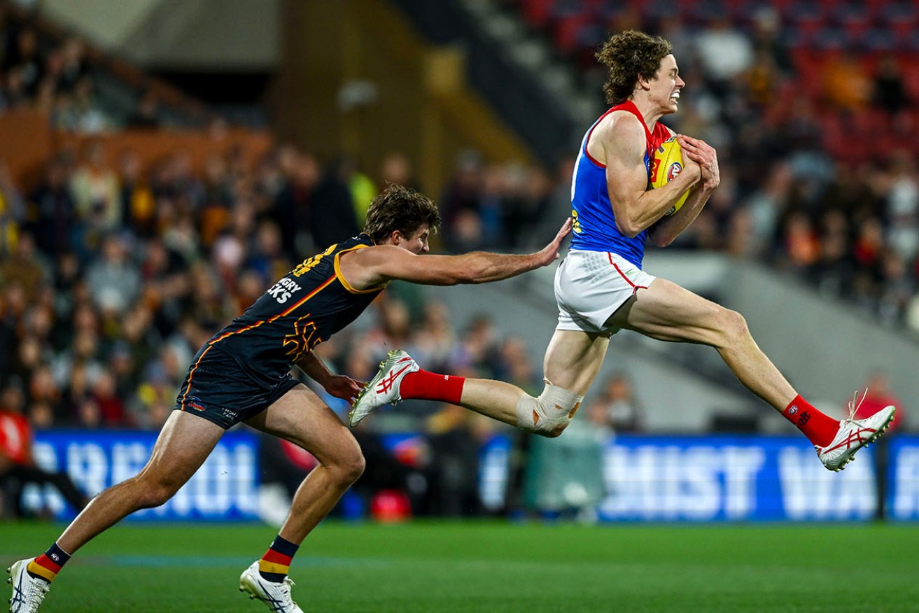 Ben Brown helps Melbourne extend its winning streak to four matches as it downed Adelaide on Thursday night. 