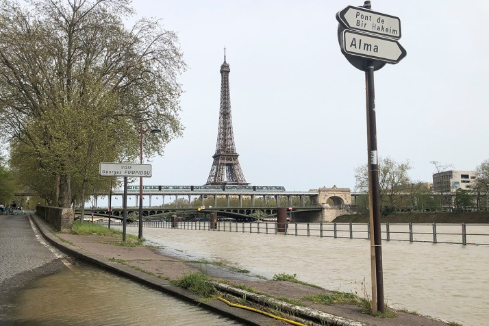 Paris opening may shift from Seine to stadium