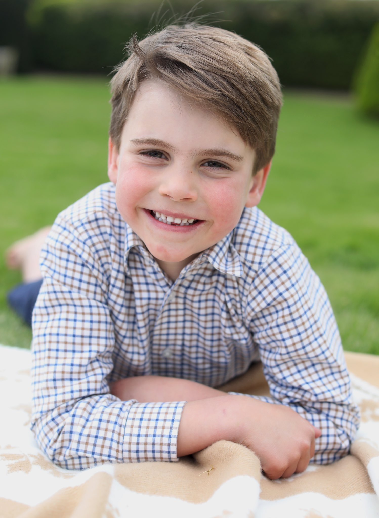 Princess Kate continues birthday tradition as Prince Louis turns 6 - Vimarsana News