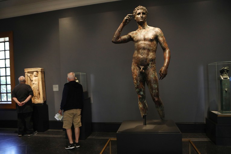 Italy backed in bid to seize statue from US museum
