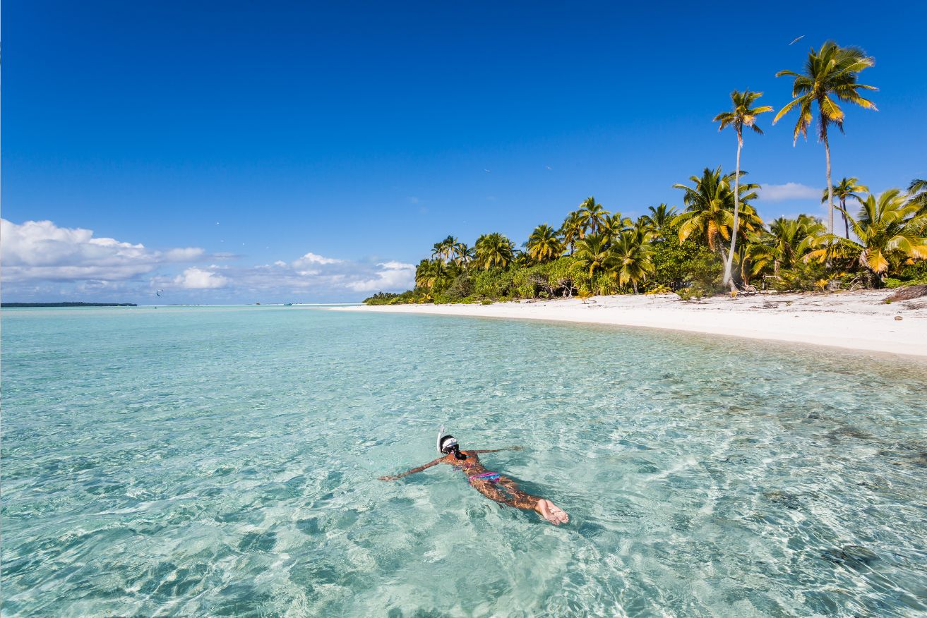 More Australian tourists are enjoying holidays in the Cook Islands.