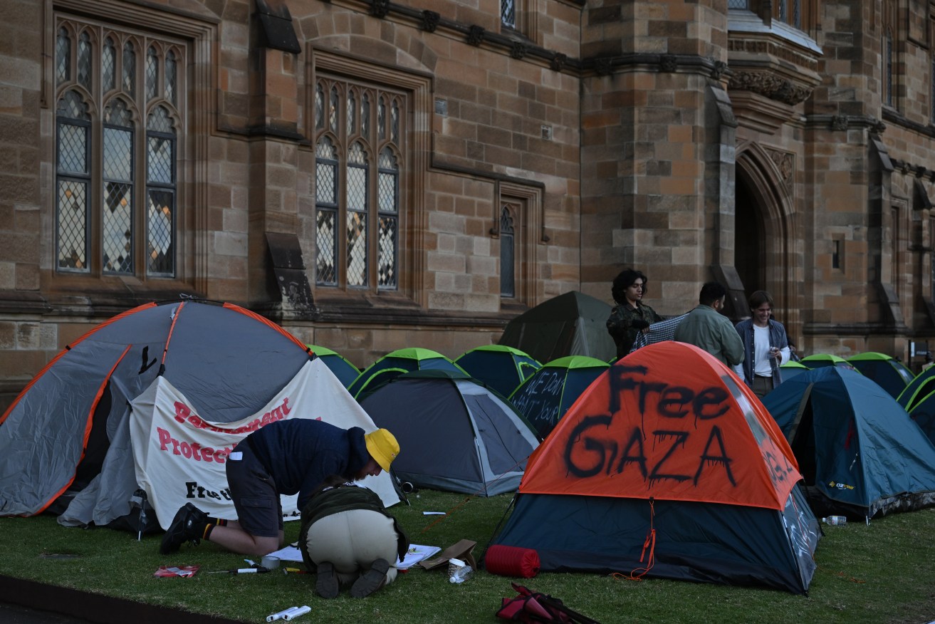 Misconduct notices have reportedly been issued to Melbourne students involved in Palestine protests.