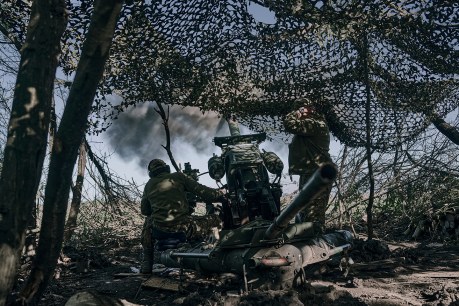 Ukraine battles to repel Russian advance near border