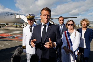Macron arrives in New Caledonia for talks