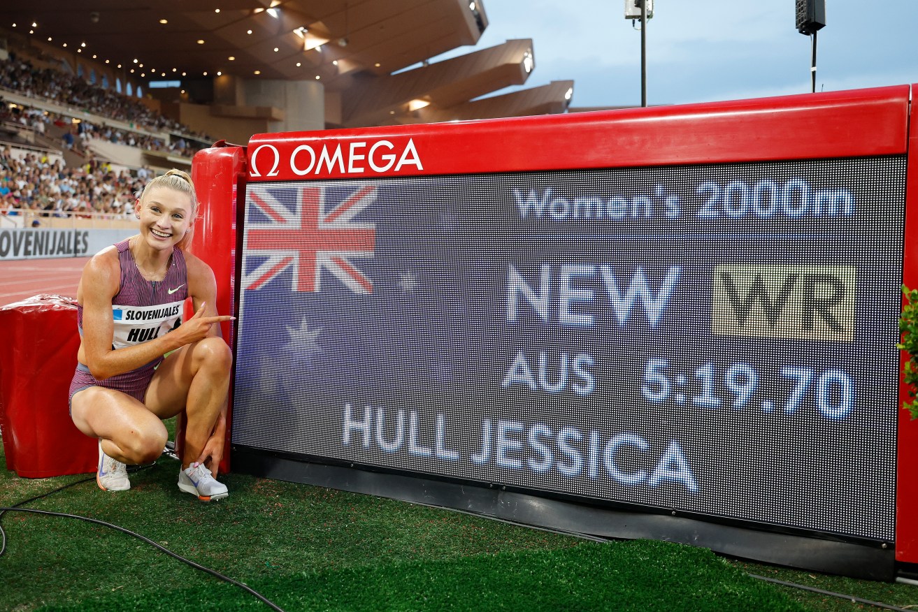 Jess Hull has become Australia's latest track world record breaker in the 2000m in Monaco