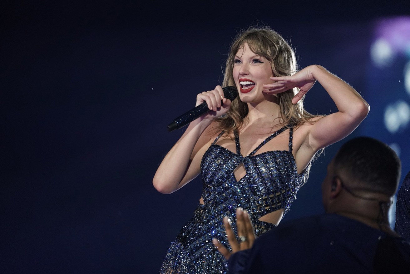 Taylor Swift is set to return to the stage in London after a terror threat in Vienna, Austria.