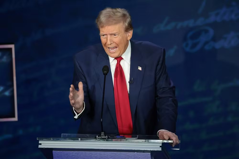 Trump Harris