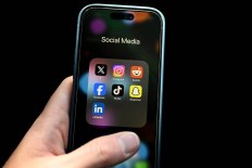 Minister rejects censorship in algorithm opt-out