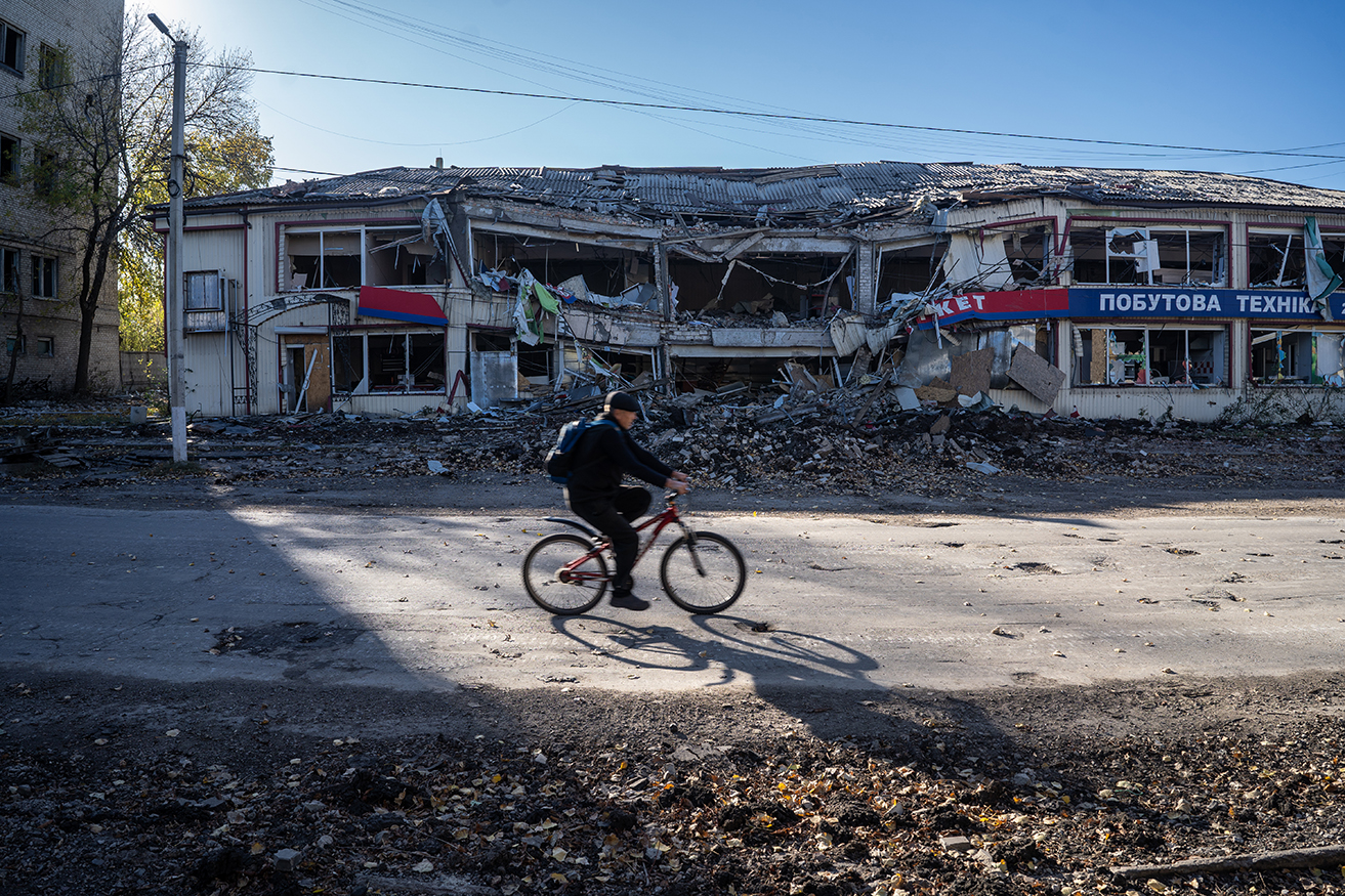 Russian Forces Advance Toward Strategic Ukraine City Of Pokrovsk