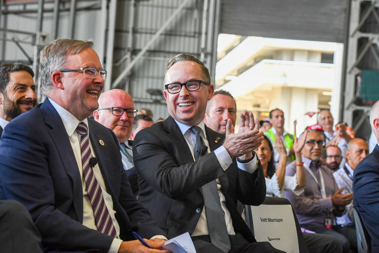 Anthony Albanese with Alan Joyce at a Qantas function in 2019.