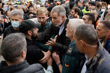 Flood survivors pelt Spain’s king with mud