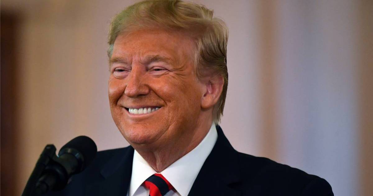 Trump taps Fox Business host for transport secretary