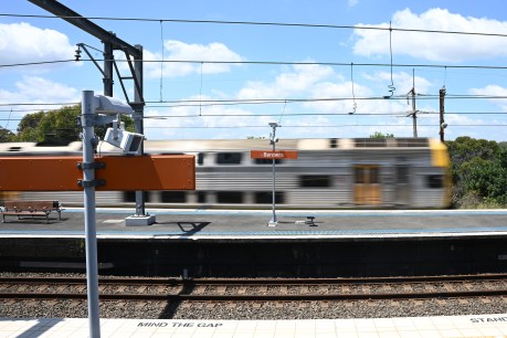 Last-gasp effort averts Sydney train chaos
