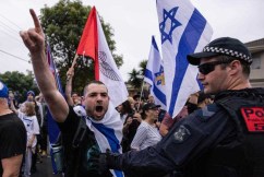 Tense stand-off at Melbourne synagogue