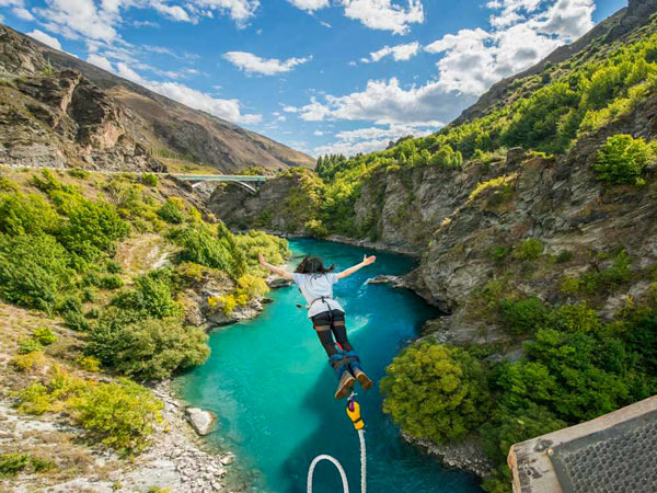 bungee jumping