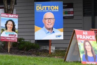 Peter Dutton faces eject button as dogfight for seat tightens