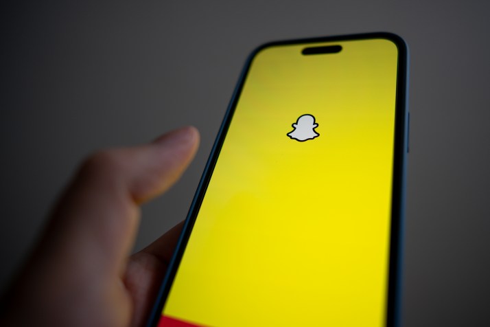 Aus teens being pushed towards violence online