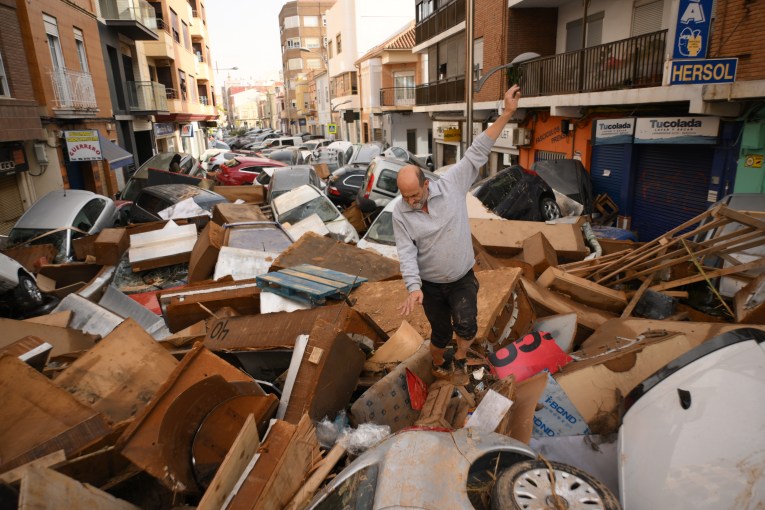 spain floods SINGLE USE ONLY PLEASE DO NOT REUSE WITHOUT CHECKING