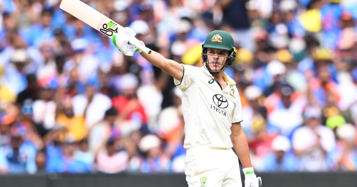 Konstas's debut fireworks puts Australia on top at MCG