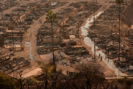 'Like an atomic bomb' as toll rises in LA blazes