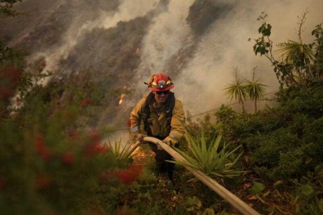 LA faces 'very high' fire threat with strong winds