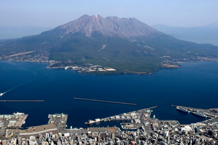 Tsunami warning after earthquake strikes Japan 