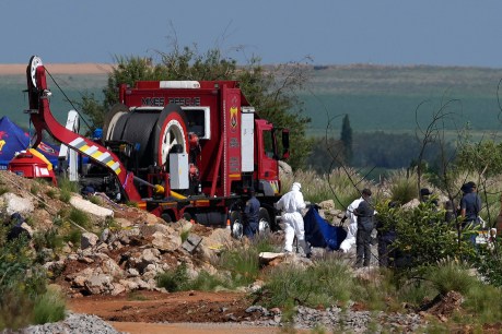 S.Africa criticised as 78 corpses pulled from mine