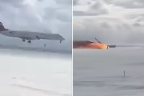 Incredible footage of plane flipping in crash 