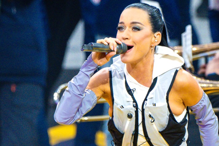 Katy Perry leads Blue Origin all-female crew