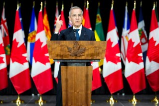 Canadian PM calls snap vote, with Trump warning