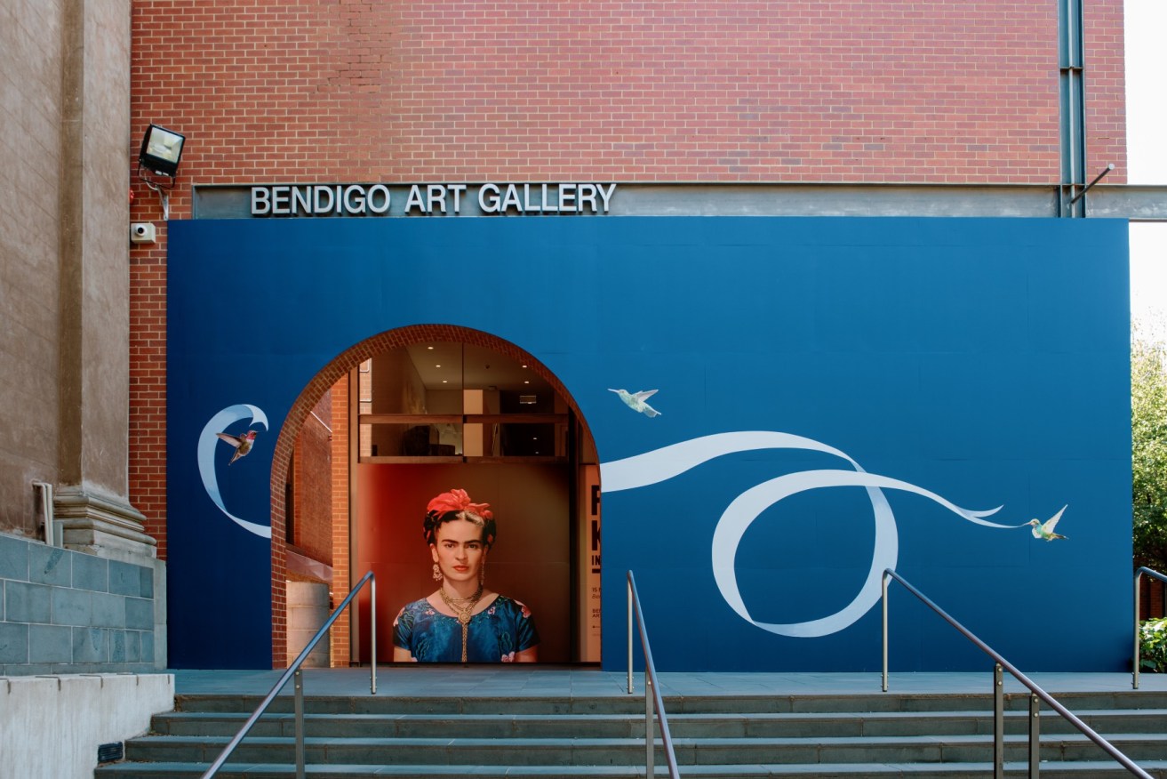 Explore the story of Frida Kahlo