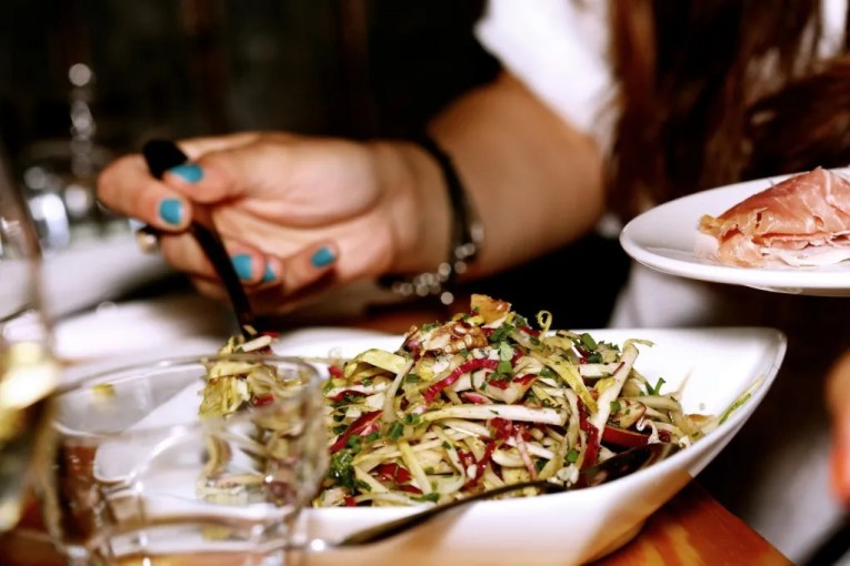 Do you eat a meal in 20 minutes or less? Might be time to slow down
