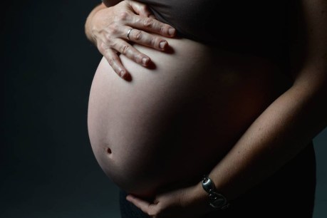 Botch sees woman give birth to stranger's baby