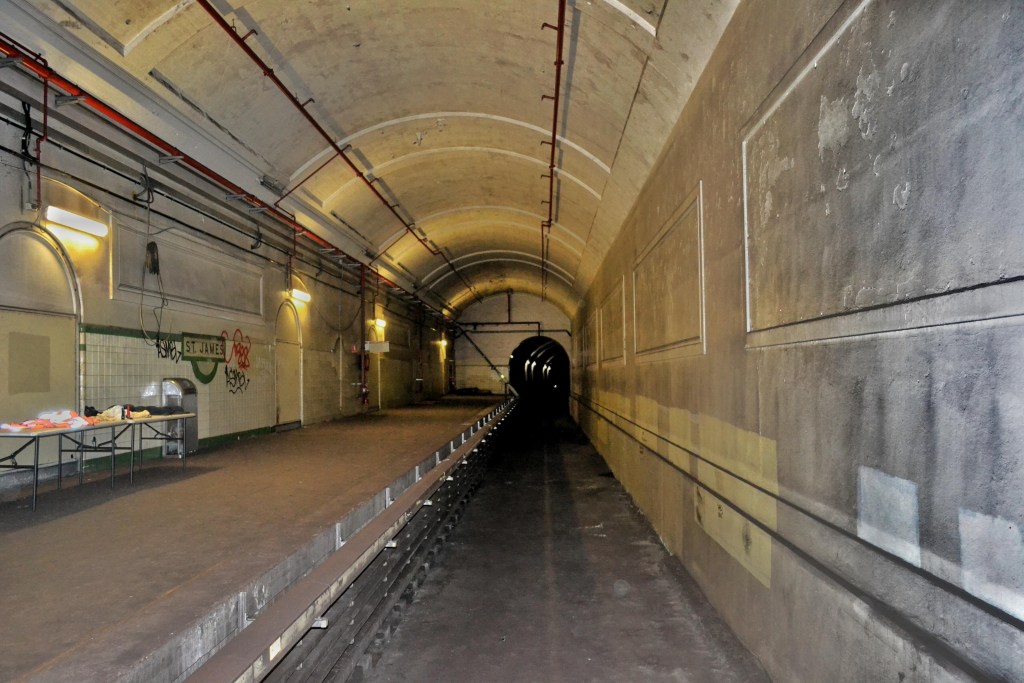 tunnel
