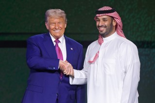 Trump lifts Syria sanctions on first foreign tour