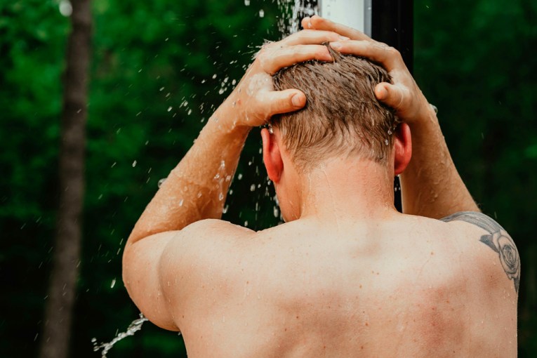 Shower morning or night? What a scientist says